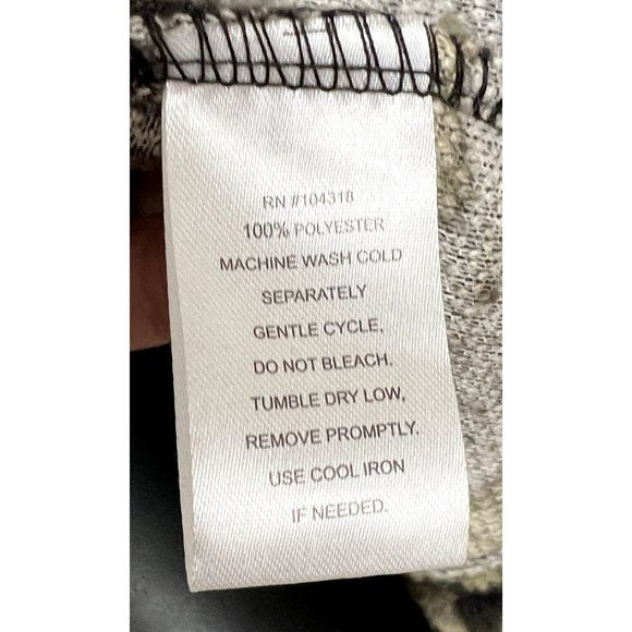 Derek Heart women's fleece hooded pullover, camoflauge print size L cropped NWT - Picture 7 of 9